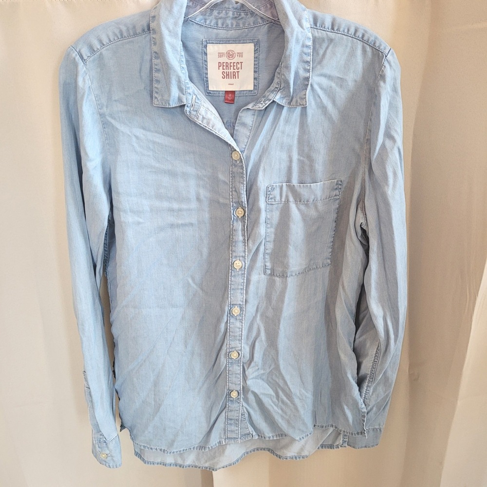 Western Womens Button Up Shirt Medium Lyocell Chambray Minimalist Light 21801